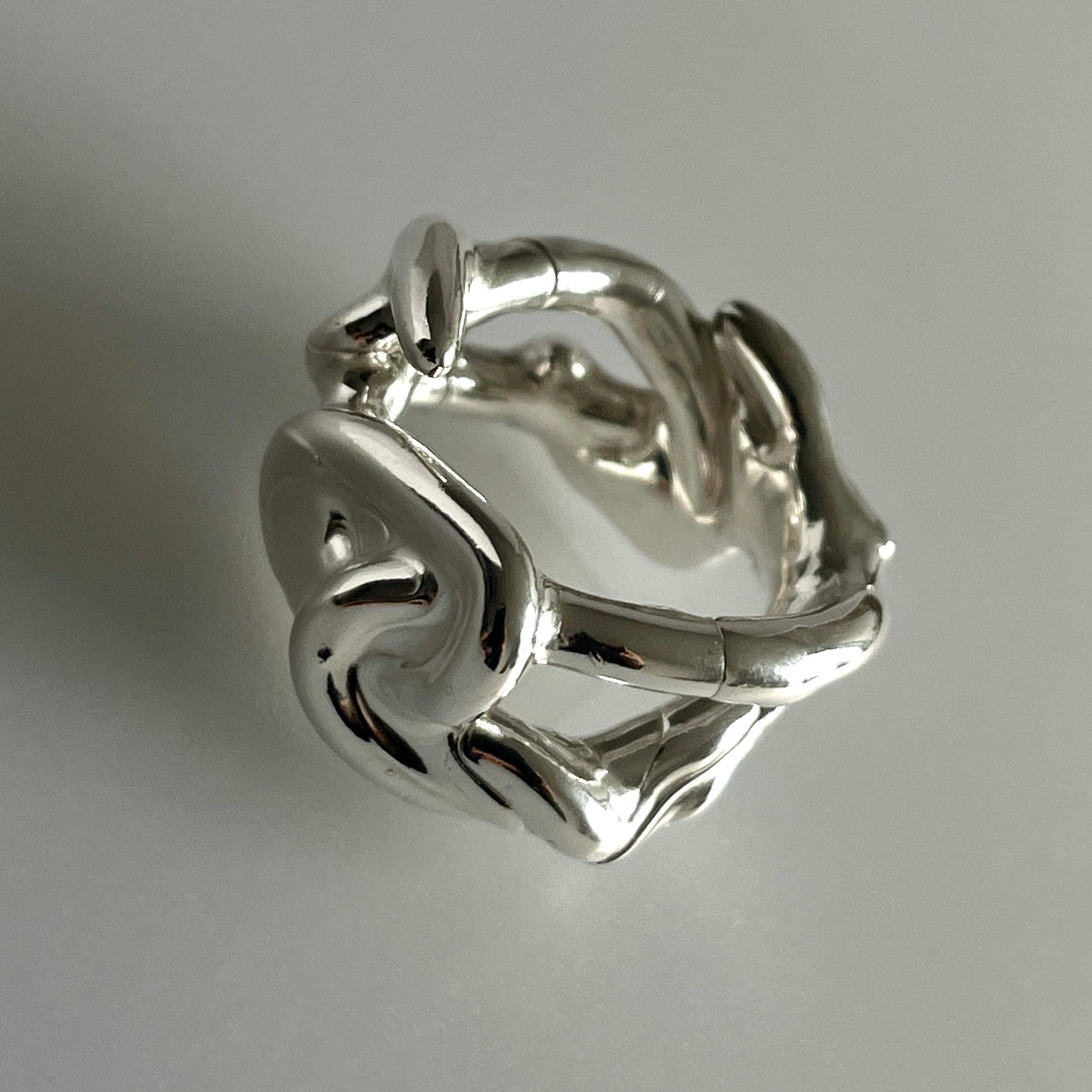 TENEA ICH RINGE