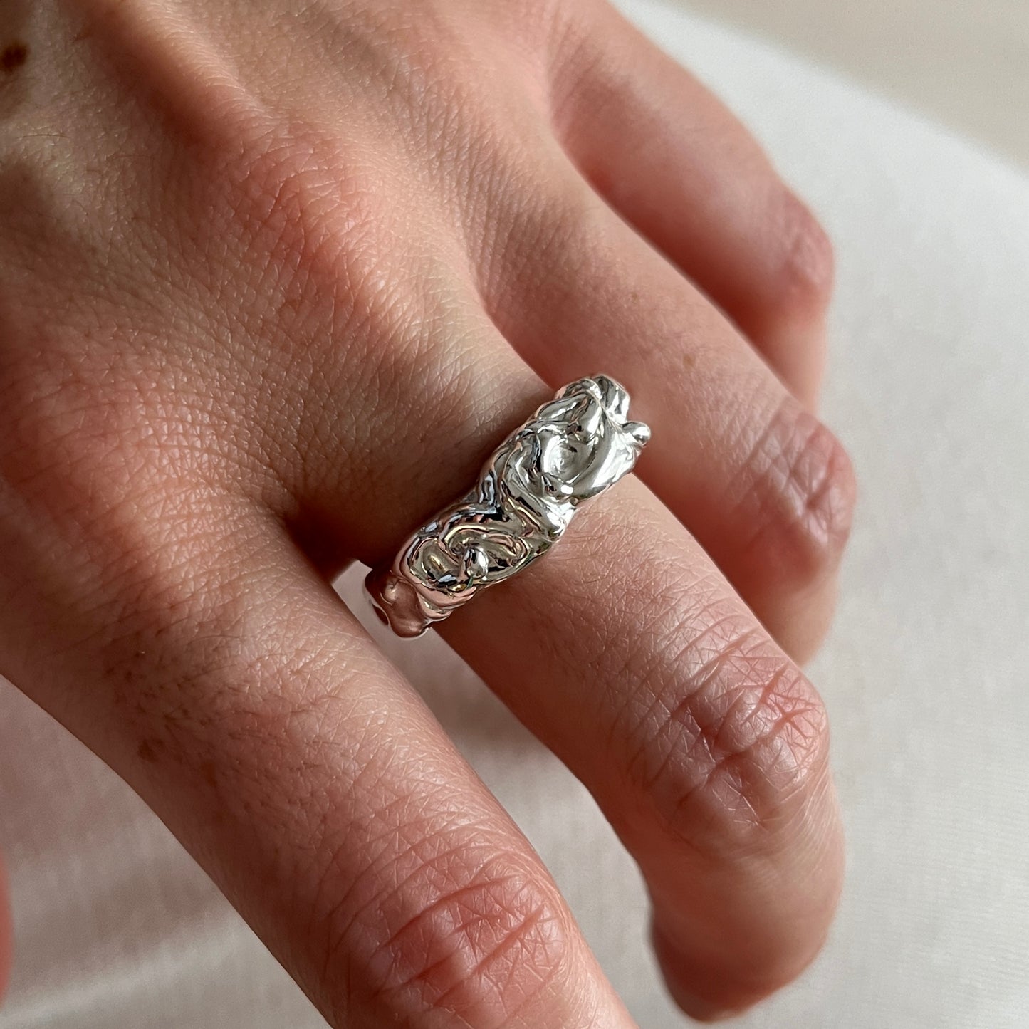 SINGLE CIRCE RING