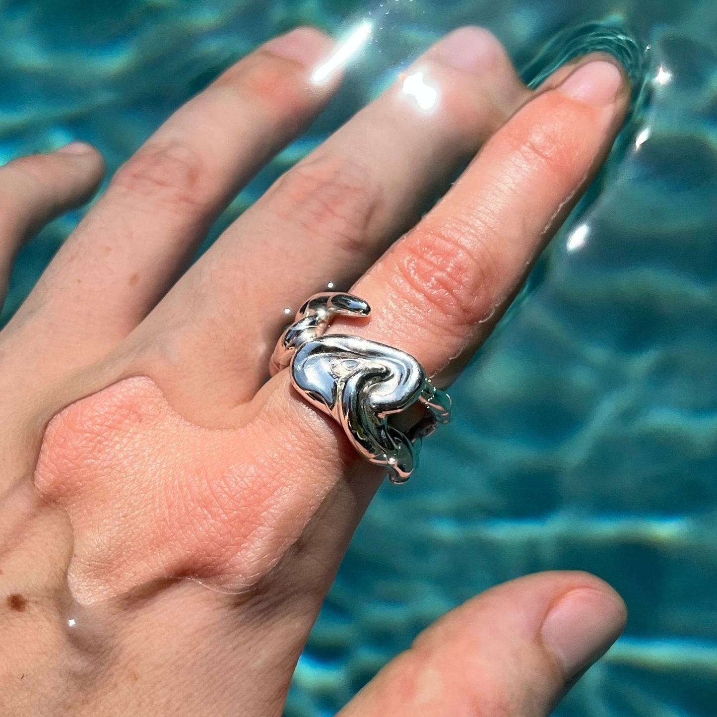 TENEA ICH RINGE