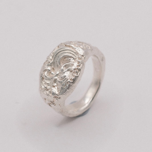 Atlantis silver ring with intricate detailed design