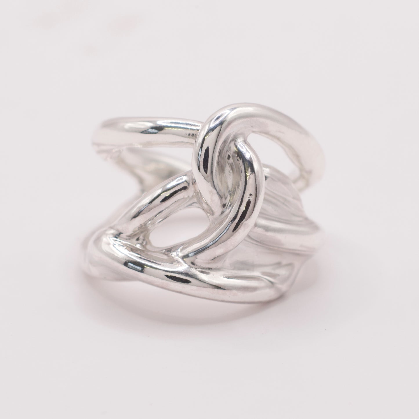 Silver ring with an organic knot design